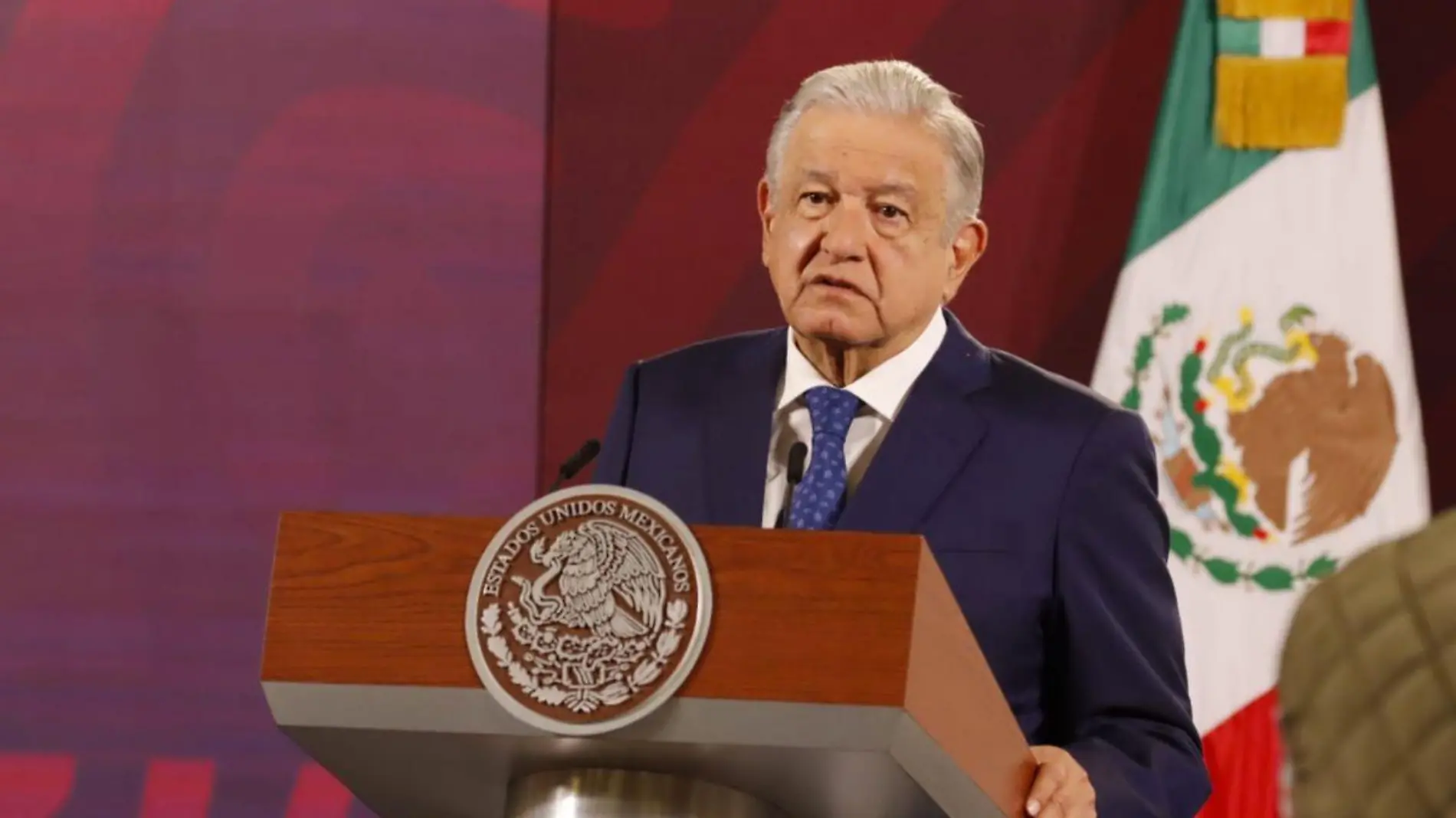 AMLO (1)